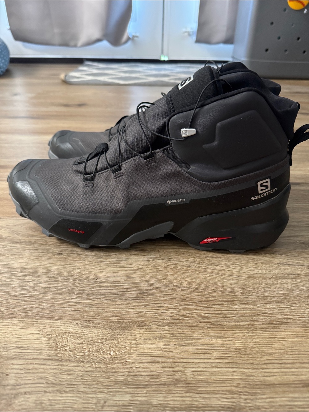 Salomon Men's Black High-Top Waterproof Hiking Boots